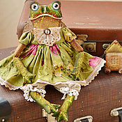 Лягушка Мэри текстильная коллекционная интерьерная кукла подарок