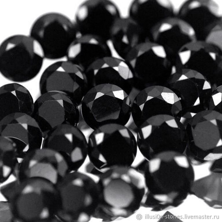 Шпинель черный. Шпинель черная агат черный. Black Spinel камень. Черный Оникс и шпинель. 20 Карат черная шпинель.