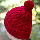 Шапка женская красная вязаная со съемным помпоном. Шапки. ArtKnitDesign Свитера Уизли. Интернет-магазин Ярмарка Мастеров.  Фото №2