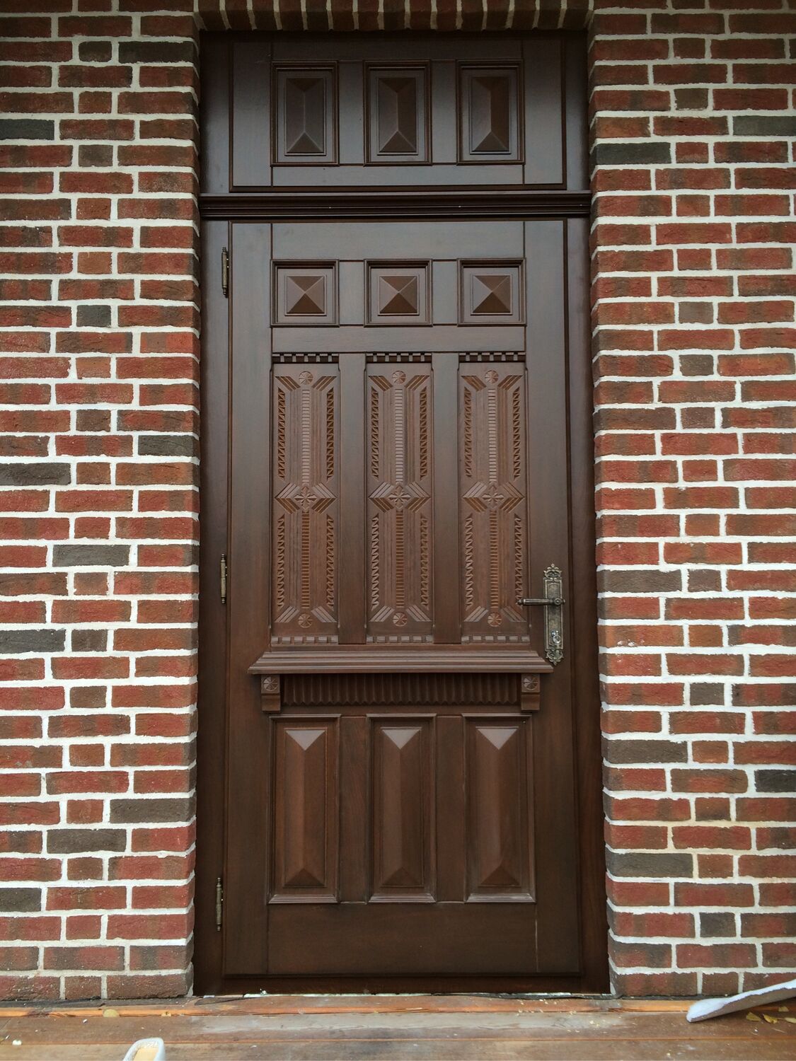 Дубовая дверь входная