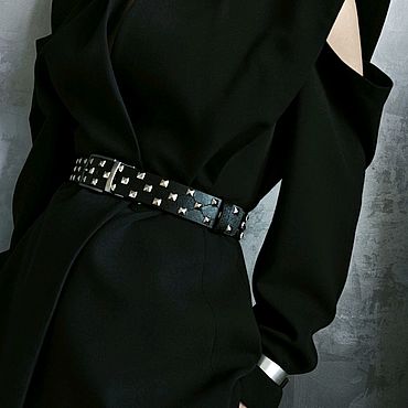 Аксессуары ручной работы. Ярмарка Мастеров - ручная работа Кожаный ремень с заклёпками, ремень с шипами. Handmade.