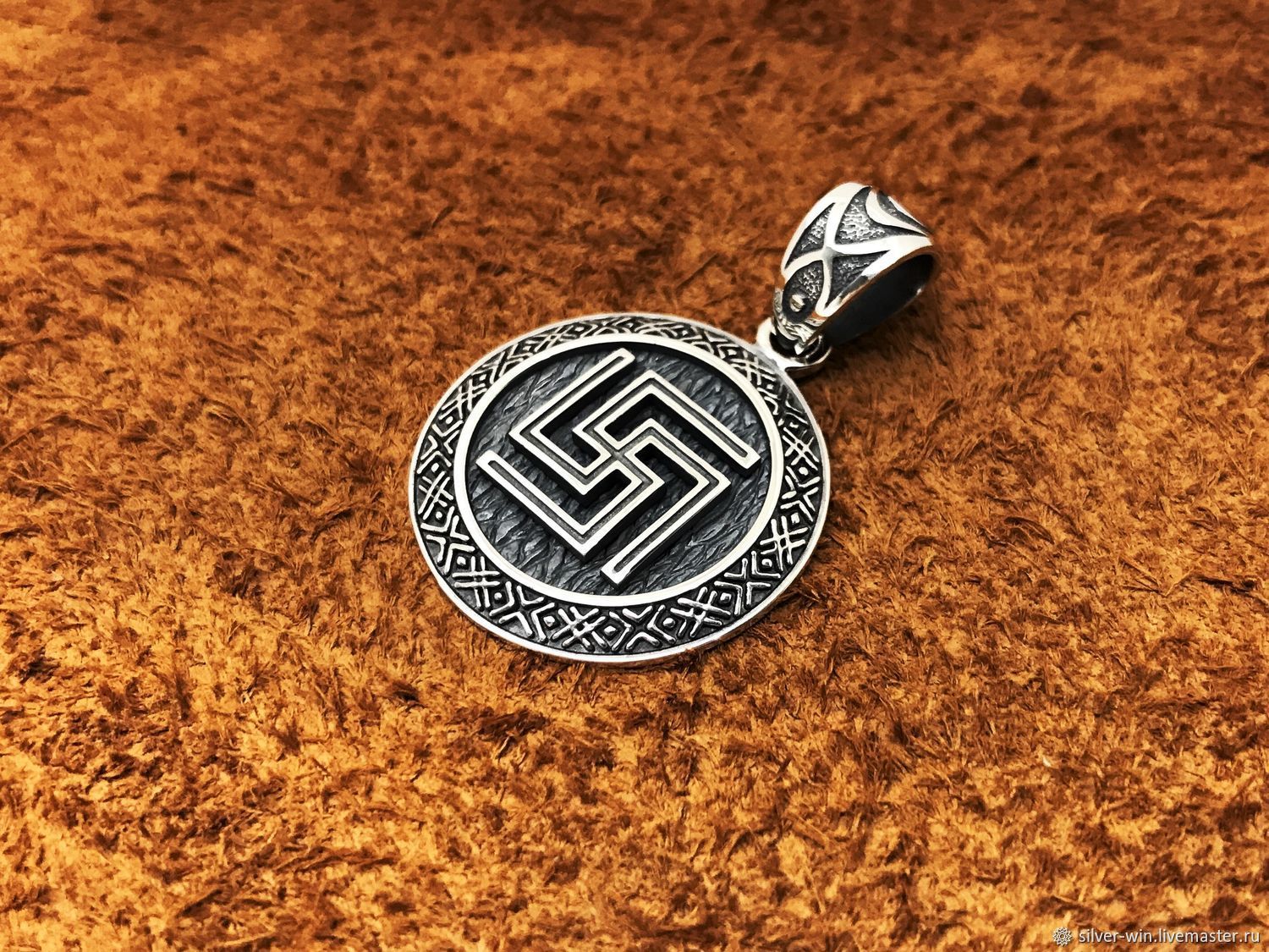 славянские обереги чертоги. славянский оберег рожаница. славянский оберег светочь. кресс славянский оберег. славянский оберег светоч.