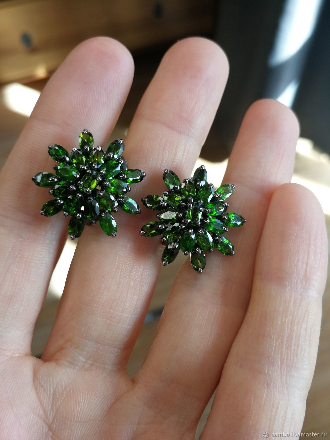 Star earrings with Chromdiopside, Earrings, Moscow,  Фото №1