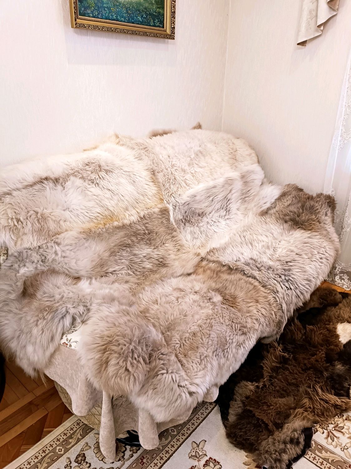 накидки на диван из овечьей шкуры
