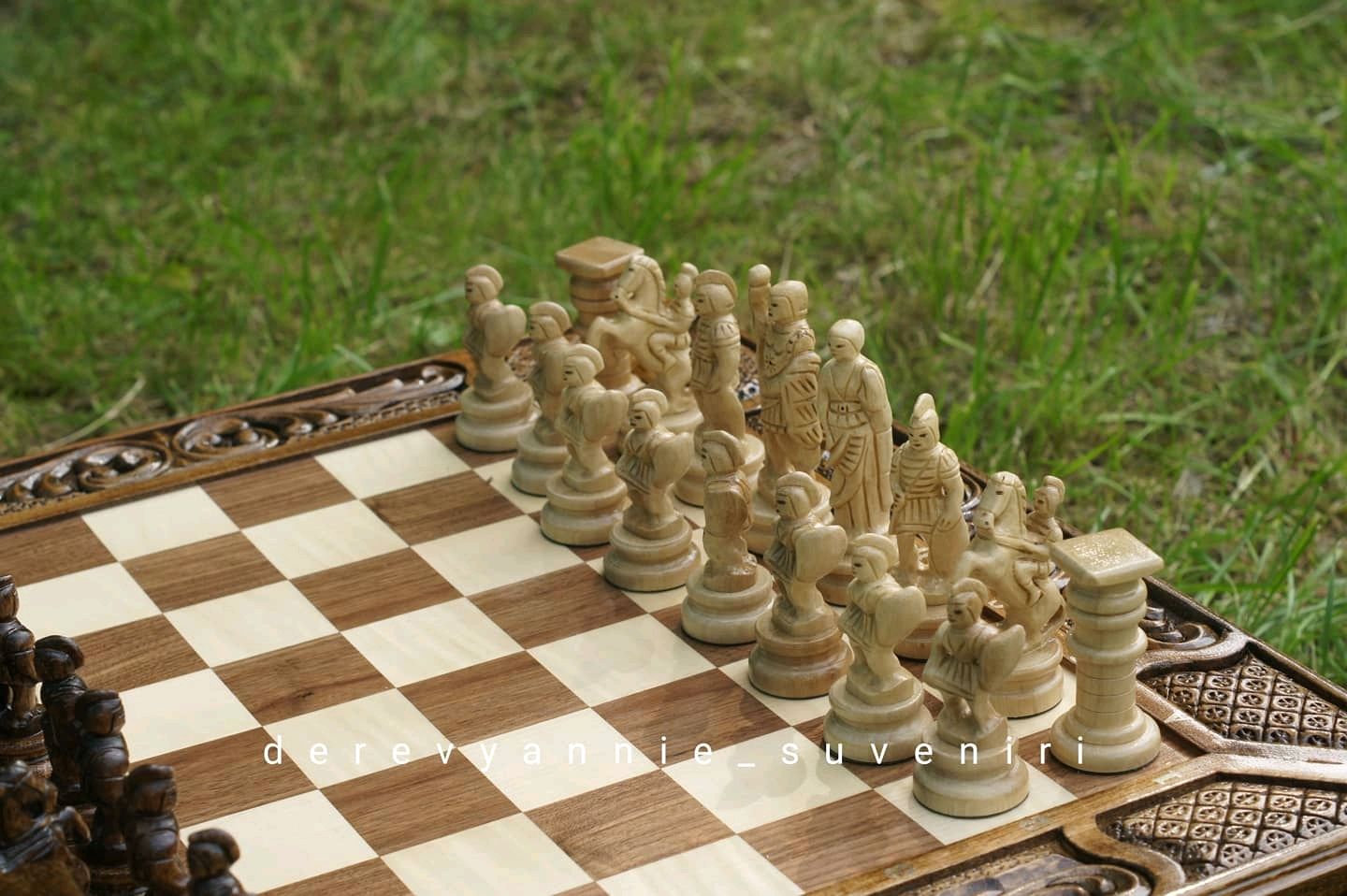 Красивые шахматы из дерева