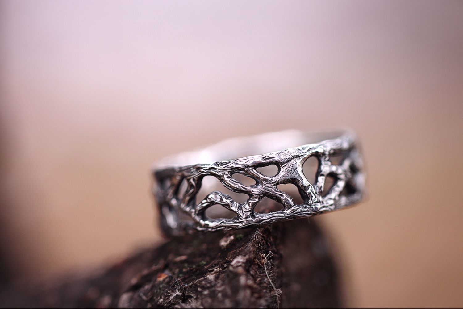 Красивые кольца из серебра