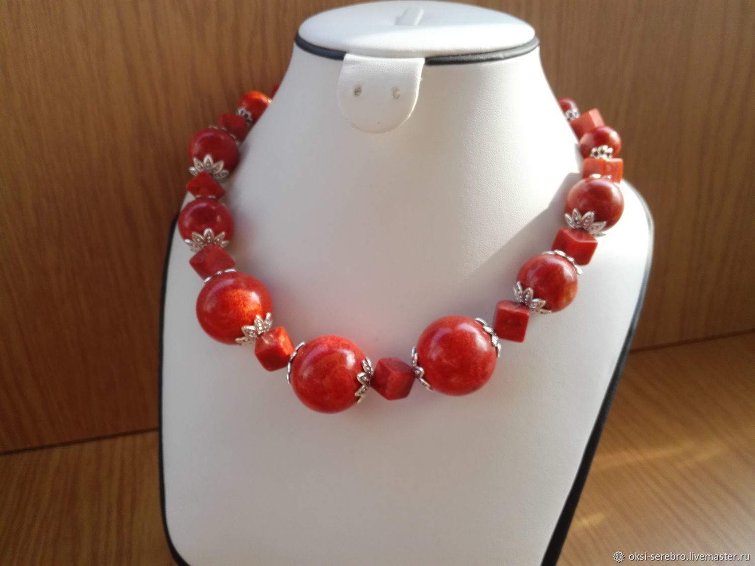 Колье с кораллами купить в интернет-магазине Ярмарка Мастеров по цене ...