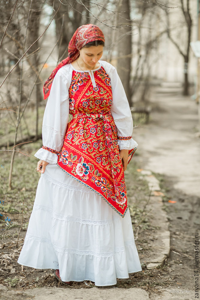 Русский костюм из платков