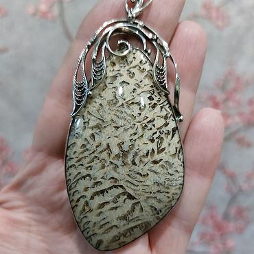 Украшения ручной работы. Ярмарка Мастеров - ручная работа Кулон: Пегматит. Handmade.