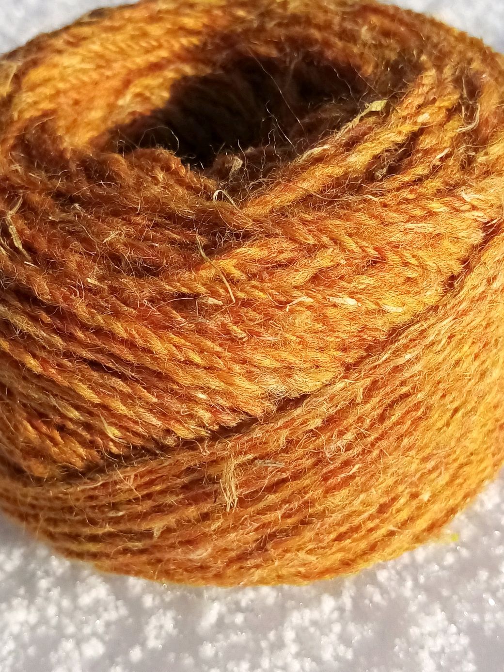 Пряжа из волокон крапивы и шерсти. Крапивы 30% – купить онлайн на ...