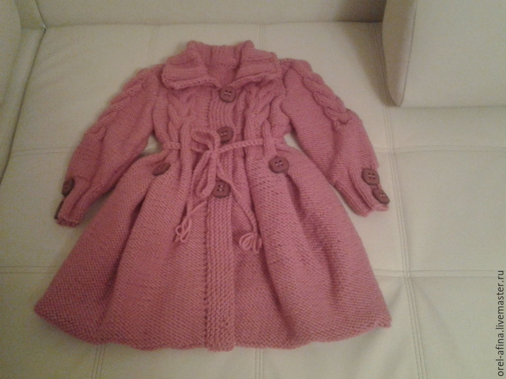 Пальто для девочки на 1 год