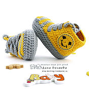 Работы для детей, handmade. Livemaster - original item Newborn gift: Booties knitted sneakers for children, yellow. Handmade.