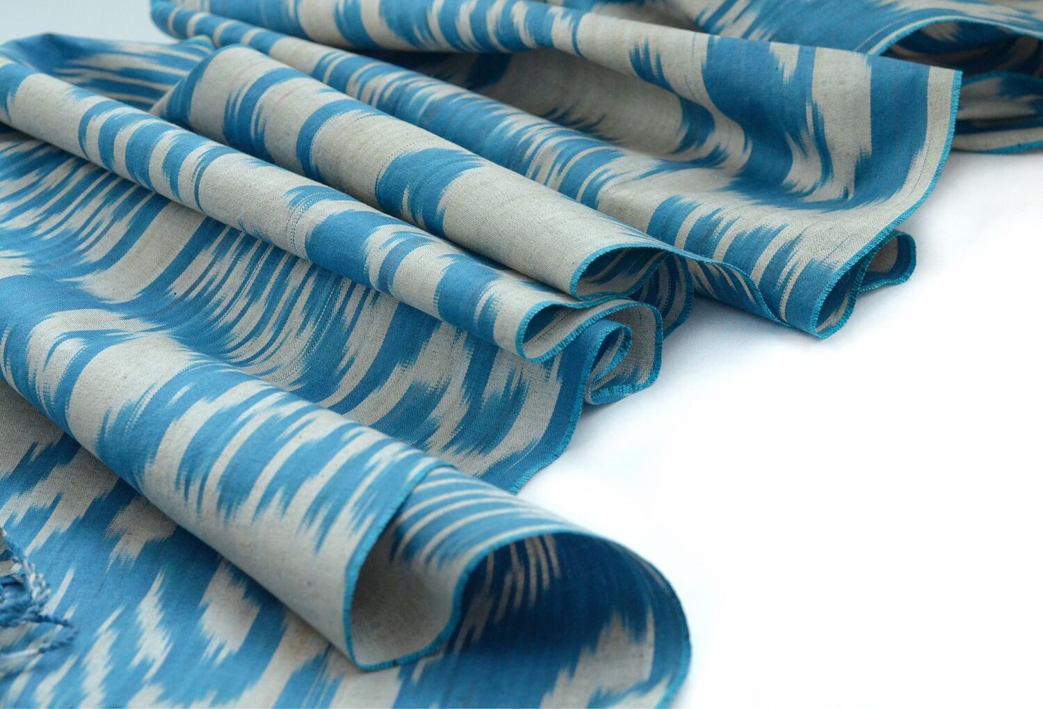 Производители ткани турция. Атлас адрас ткань. Узбекские ткани. Ткани Узбекистан. Адрас материал.