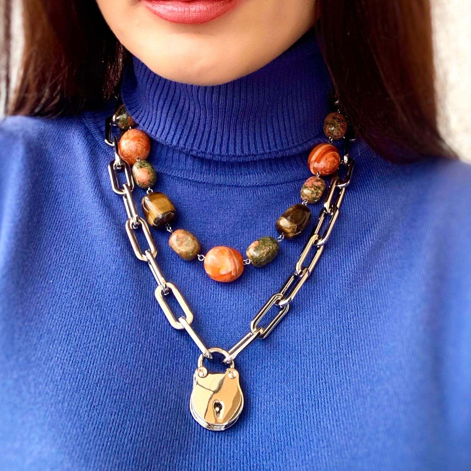 летние бусы. красивая недорогая бижутерия. ожерелье для мамы своими руками. яркое колье. колье на рубашку.