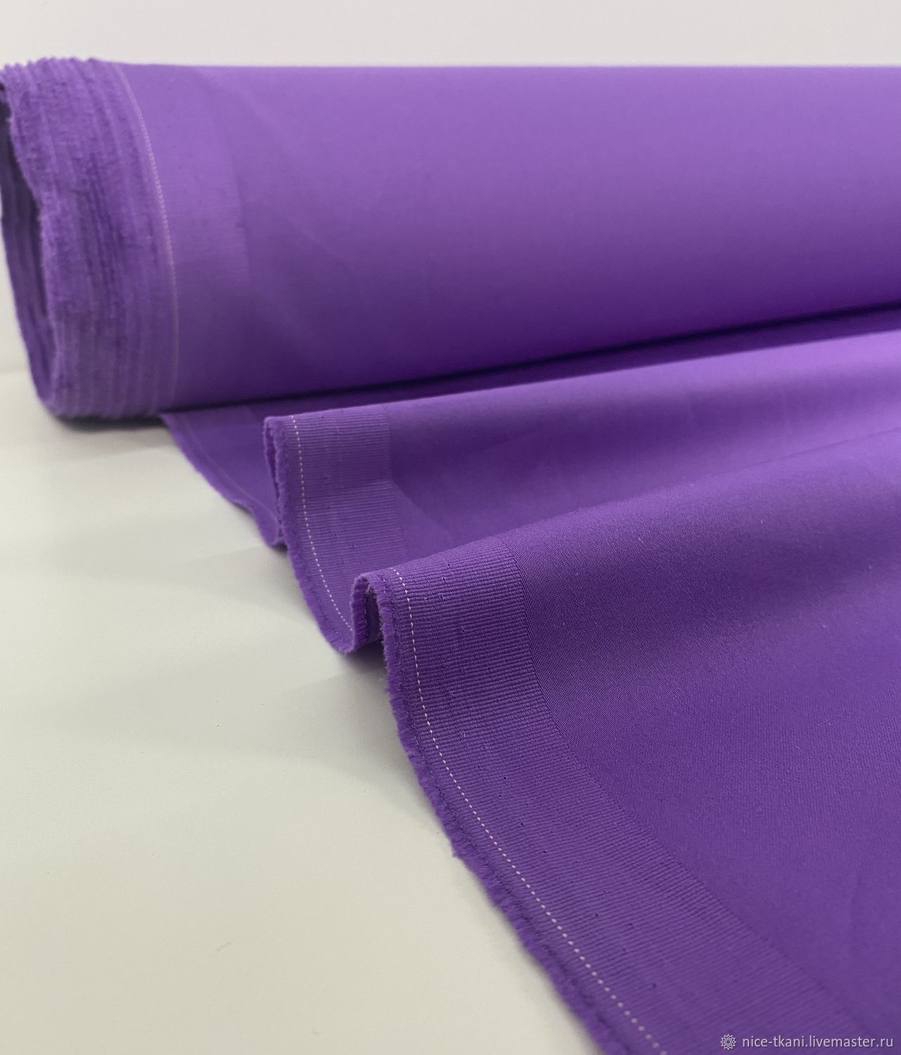 Мебельная ткань фиолетового цвета
