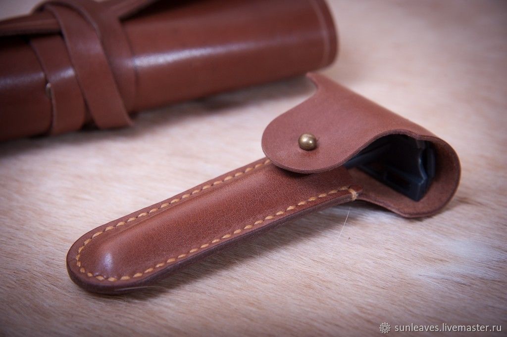дорожный чехол для бритвы wilkerson. дорожный чехол для т-образной бритвы muehle, черная. дорожный чехол для т-образной бритвы epsilon. кожаный чехол для бритвы single edge 2. 87t.