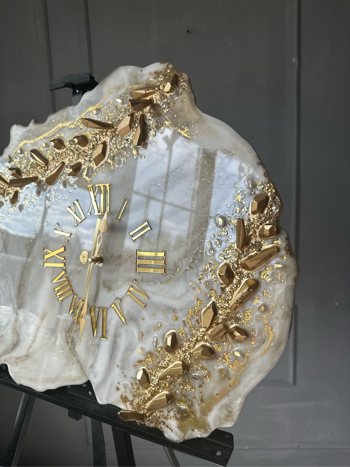 Часы из эпоксидной смолы в интернет-магазине Ярмарка Мастеров по цене ...