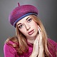 Головной убор выполнен из 100% шерсти в технике `мокрого валяния`. Шляпки выполненные в этой технике мягкие, уютные, хорошо держат форму без пропитки и не боятся сминания. Такой головной убор можно сп
