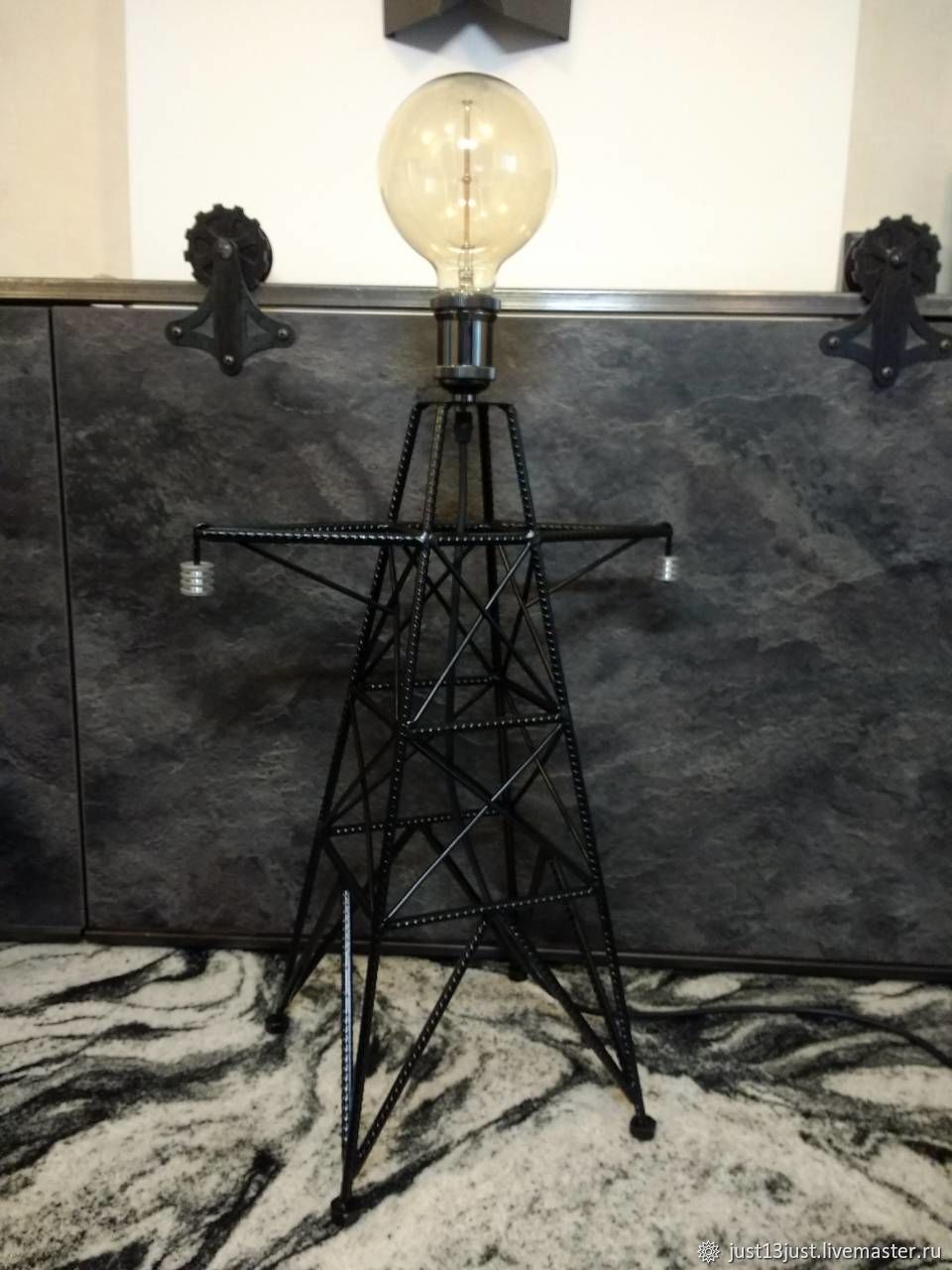 Just lamp. Светильник атомный взрыв. Just lamp. Лампа или женщина. Настольная лампа взрыв.