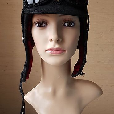 Шапка-шлем с помпоном из меха