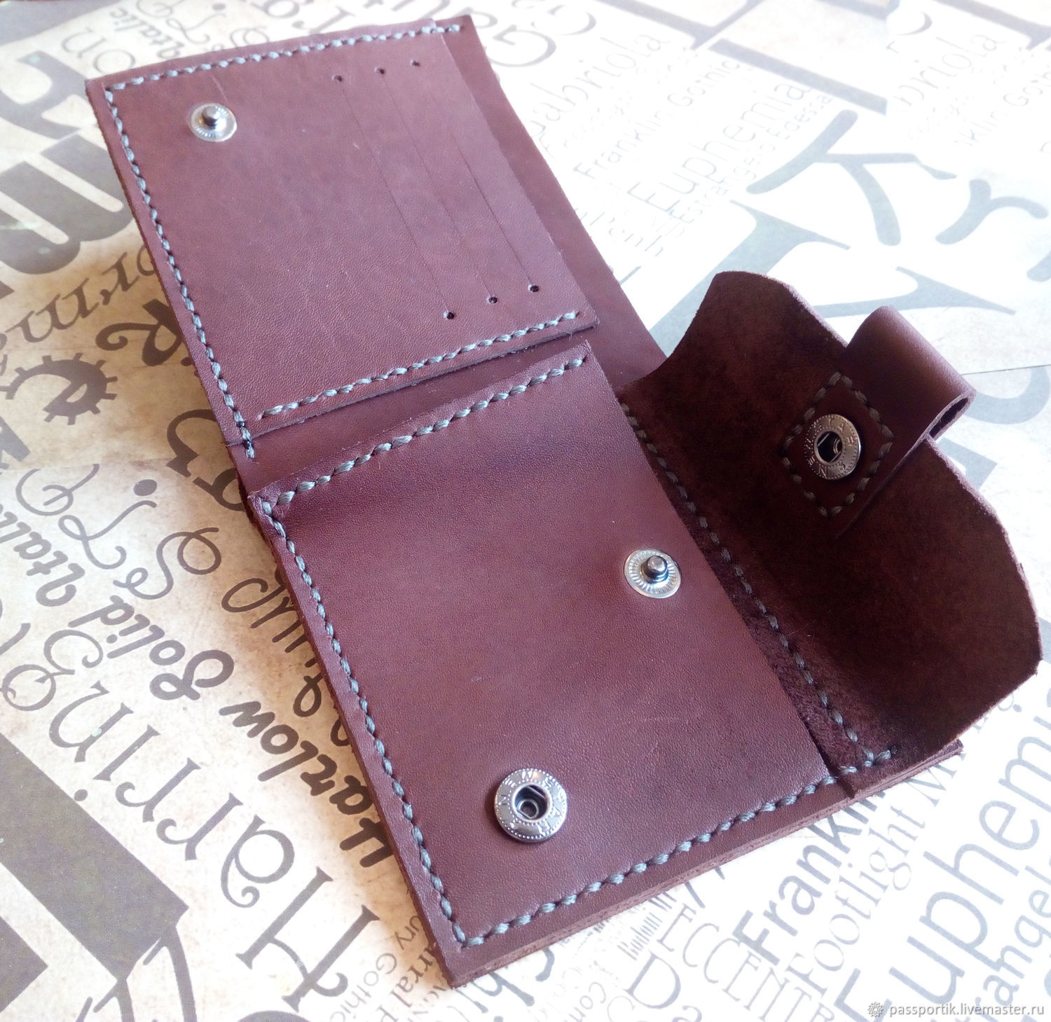 Кошель белгород. Кожаный кошелек zipper wallet. Кошель белгород. Мужской кошелек зиппер. Кожаные холдеры для ножа.