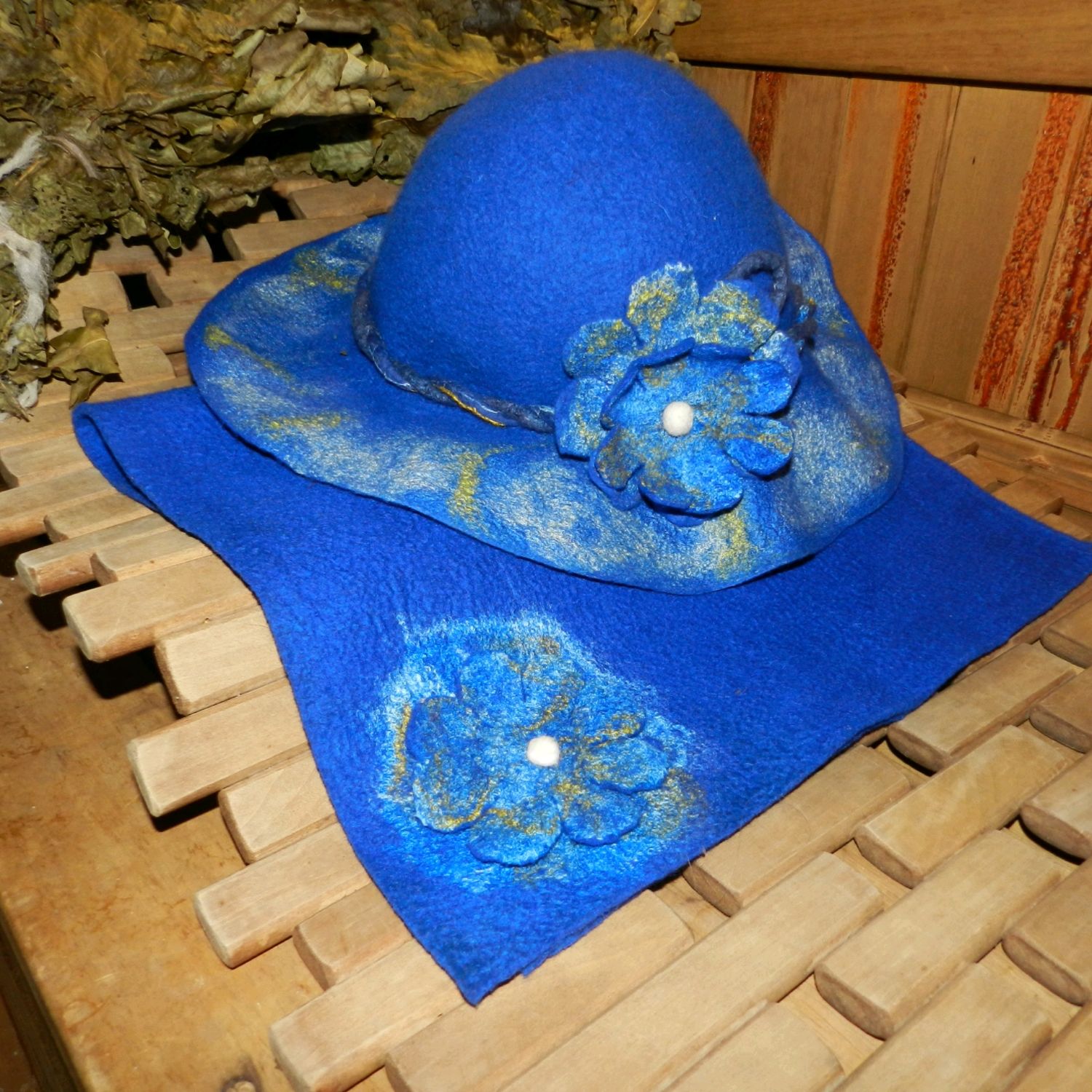 Банные шапки из войлока ручной работы