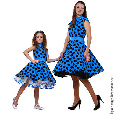 Одинаковые платья для мамы и дочки – лучшие наряды и образы | GlaMiss