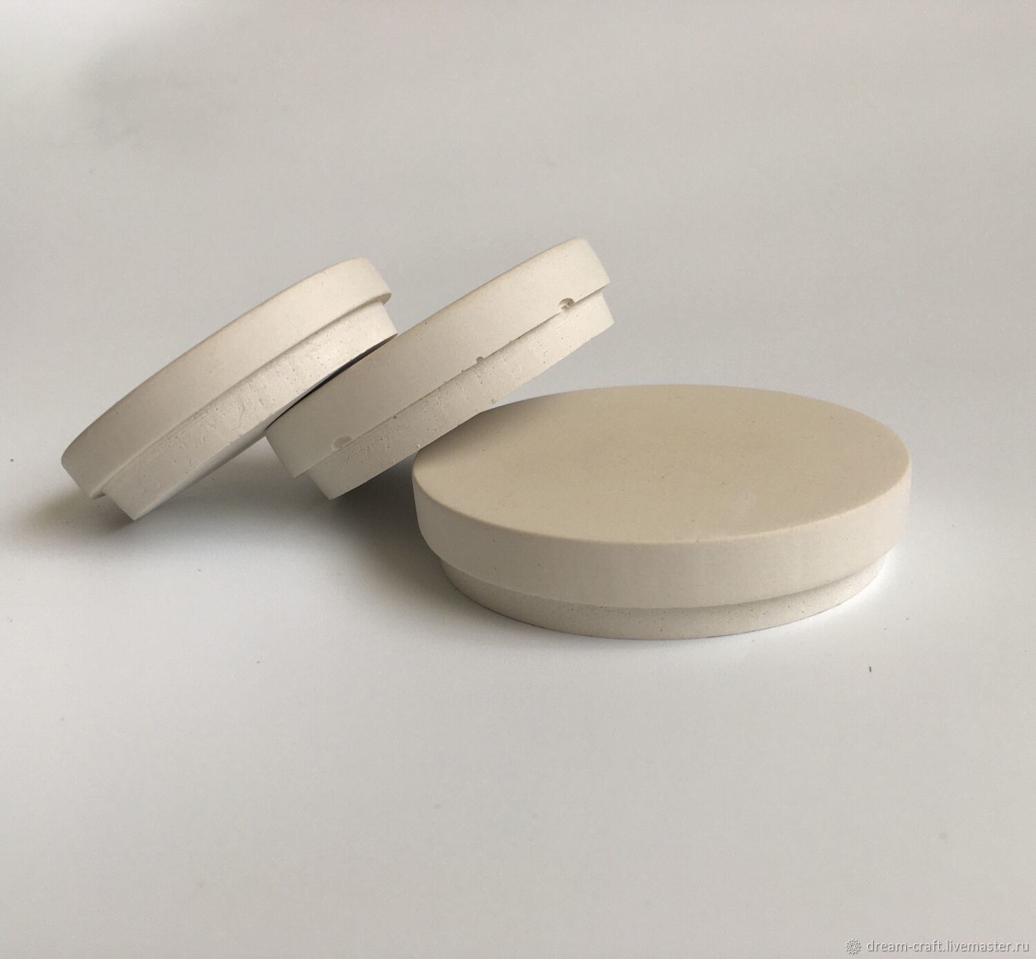 Крышки для свечей из бетона, цвет молочный в интернет-магазине Ярмарка ...