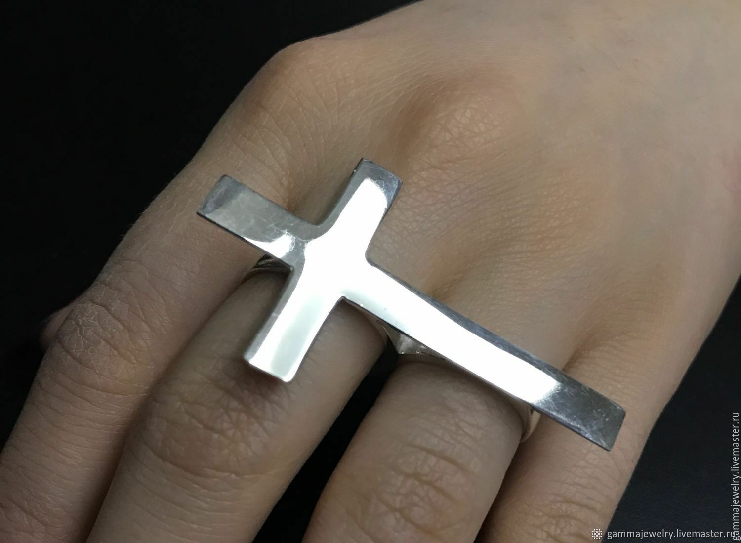 Кольцо с крестом серебро
