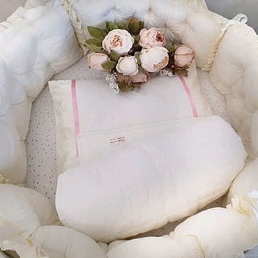 Бортики в кроватку – купить на Ярмарке Мастеров | Ручная работа и хенд мейд