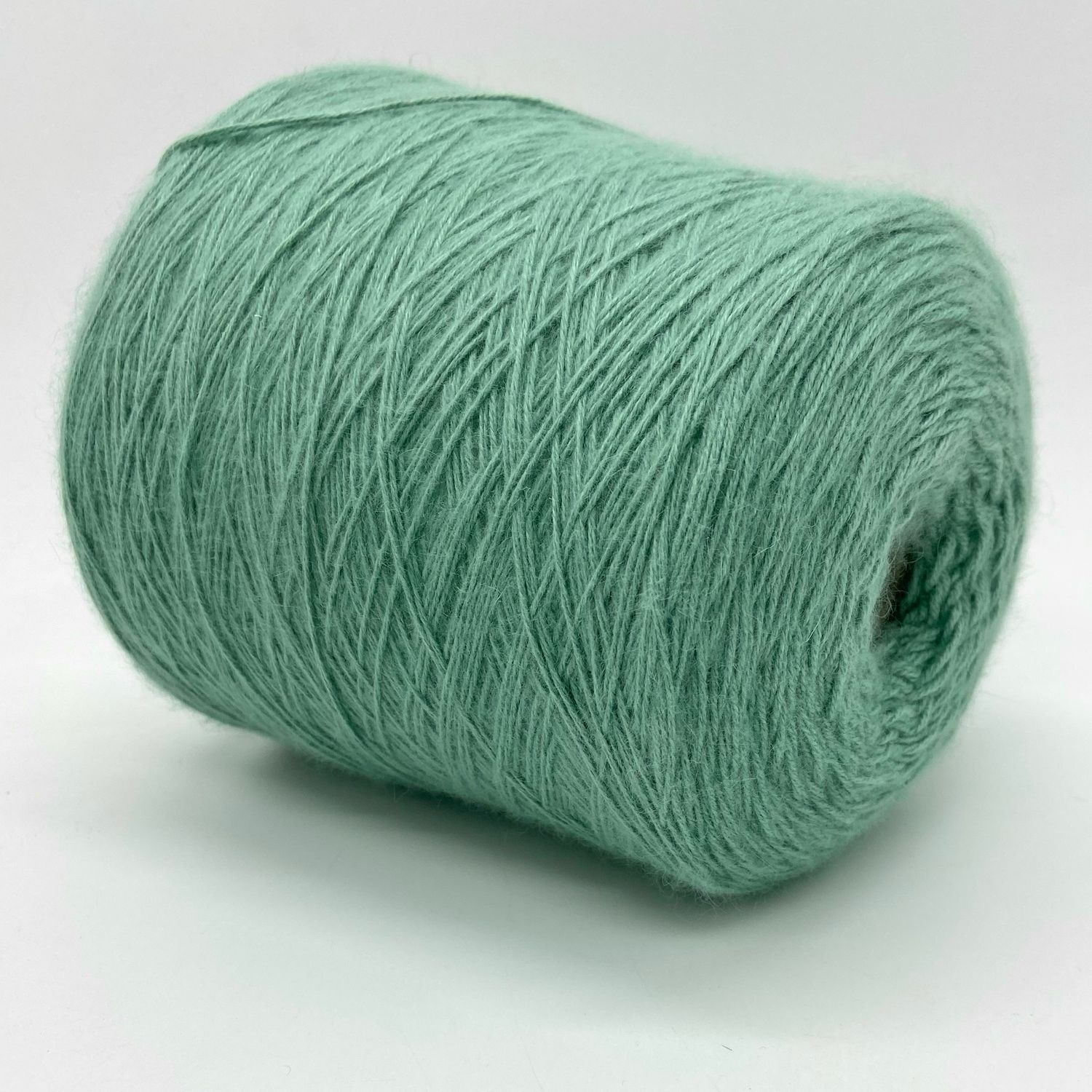 Пряжа Ангора 70%, шёлк 30% 400м/100 гр. Италия. Пряжа в бобинах купить ...