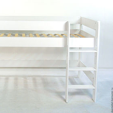 Кровать чердак из массива для детей от 3 лет