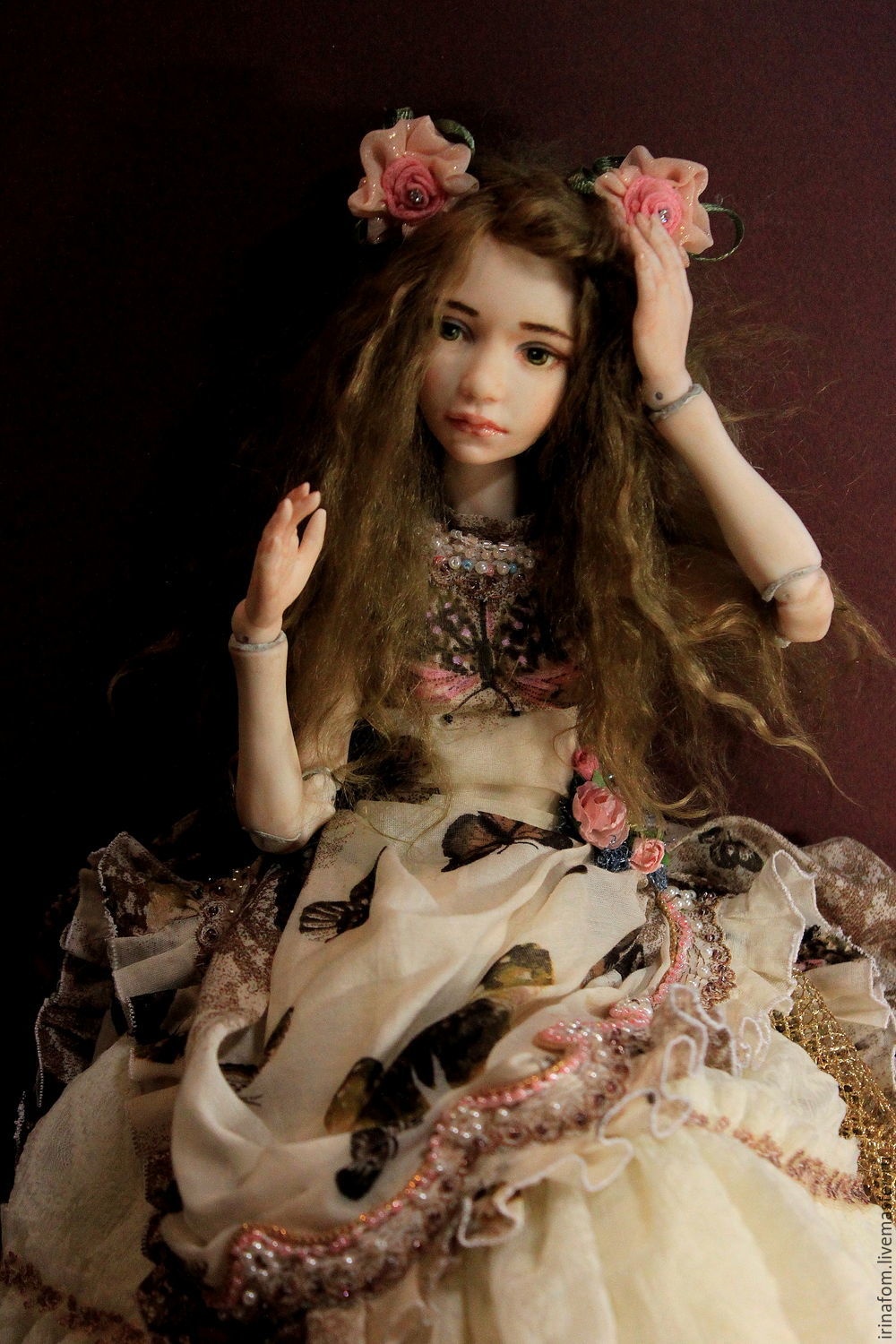 фарфоровая кукла с шарнирами