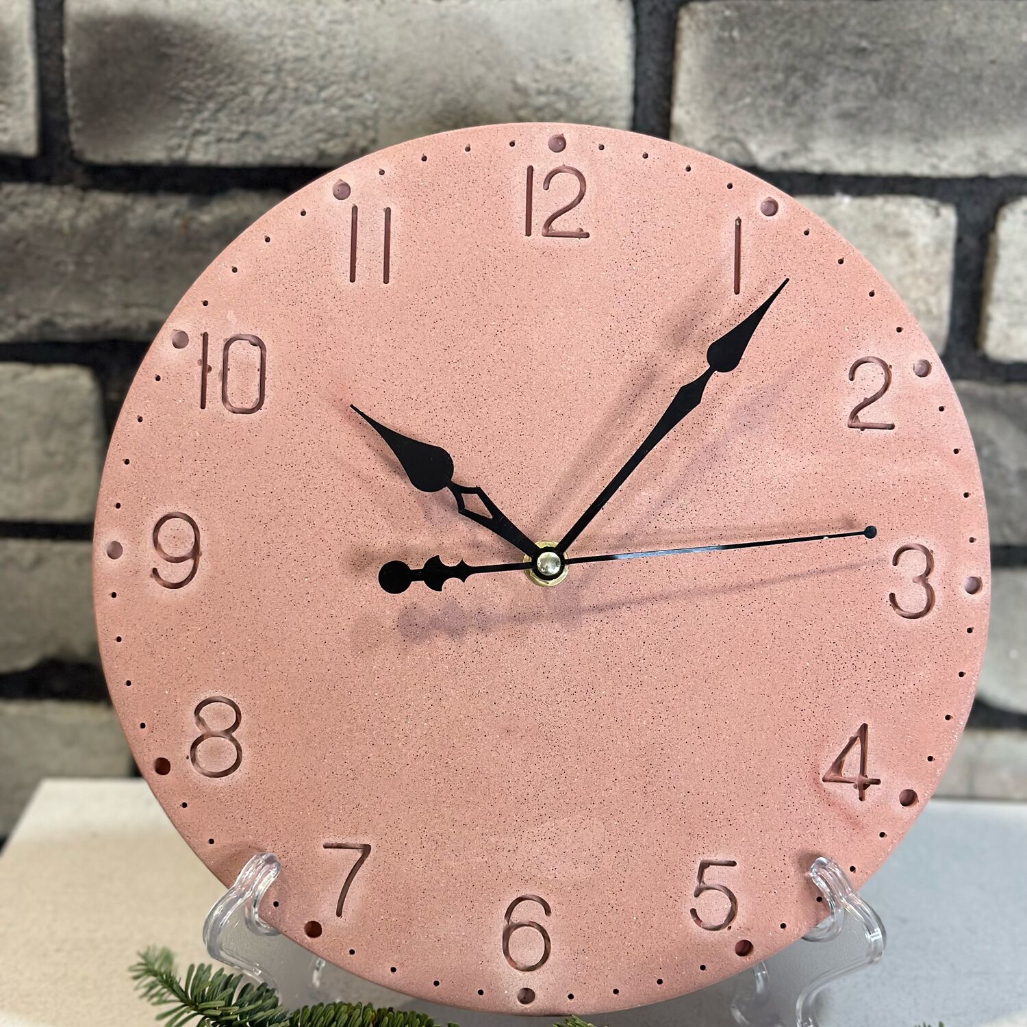 Настенные часы из Бетона D=28 см – купить онлайн на Ярмарке Мастеров ...