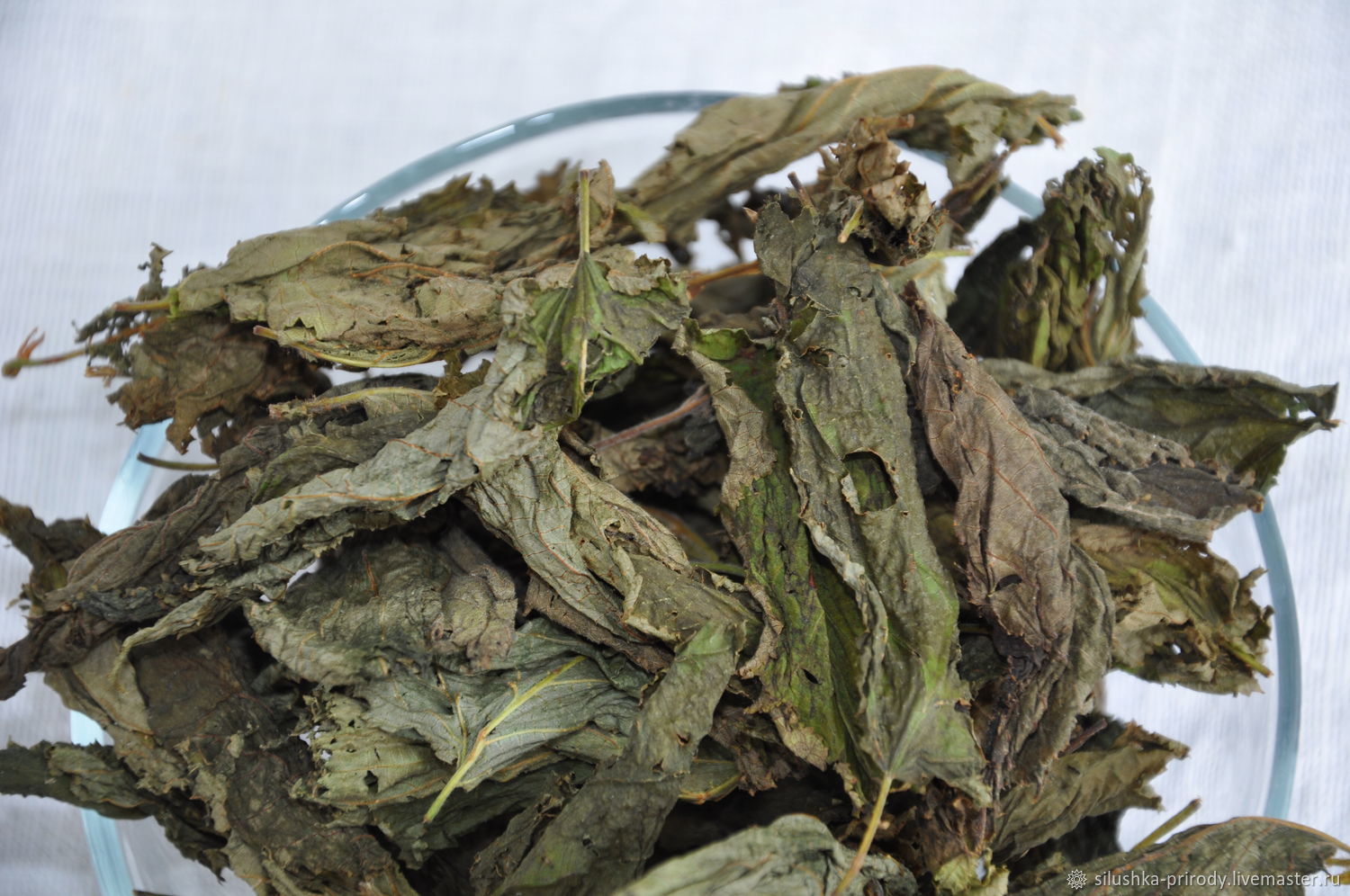 Как приготовить чай из листьев. Чайный лист ферментированный. Ферментированный чай. Ферментированный чай из листьев. Чай ферментированные травы.