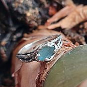 Кольцо с малахитом "Зеленая волна", серебро, размер 16