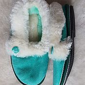 Обувь ручной работы handmade. Livemaster - original item Slippers made of natural fur mint. Handmade.