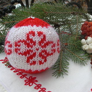 Сувениры и подарки ручной работы. Ярмарка Мастеров - ручная работа Новогодный шар с норвежским орнаментом. Handmade.