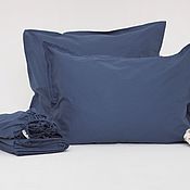 Декоративная подушка икат "Перья"