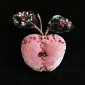 Украшения handmade. Livemaster - original item Brooch Apple Velvet Embroidery Beads Sequins. Handmade.