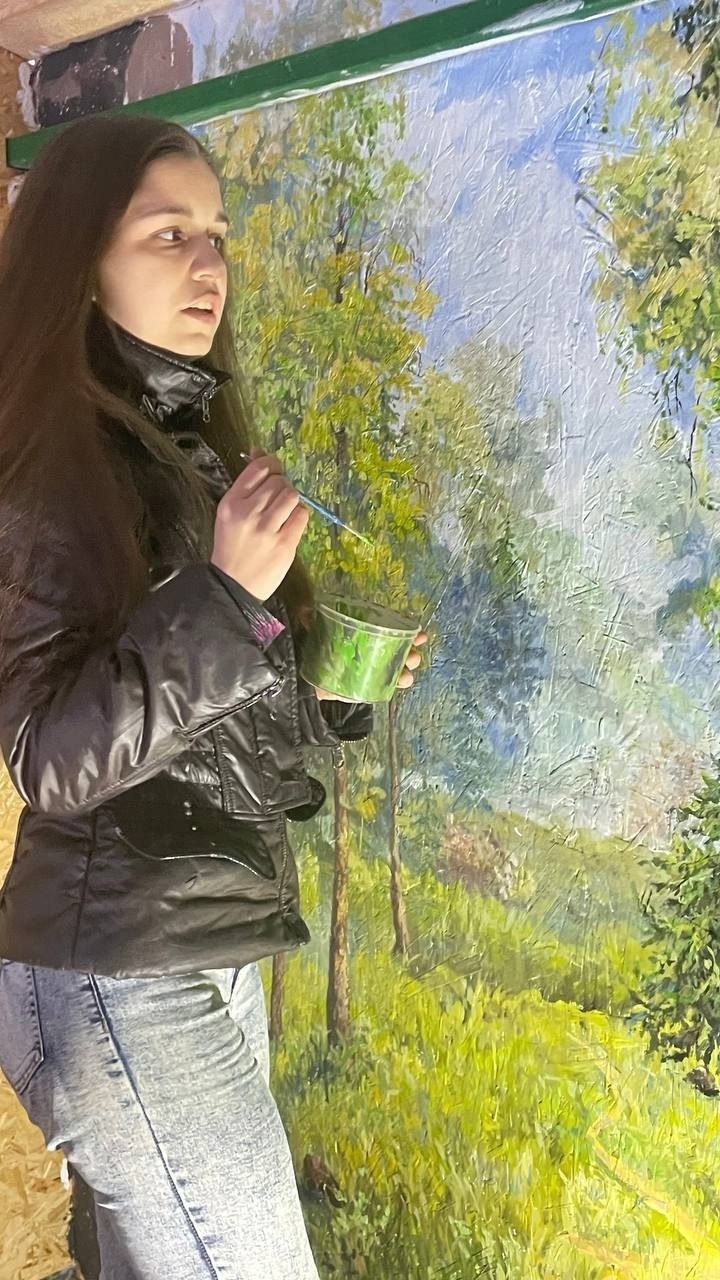 Расписываю стены 