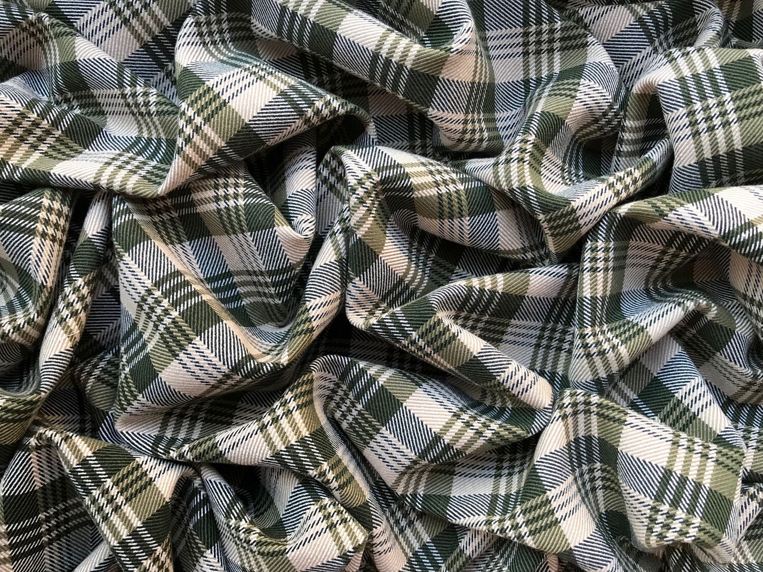 Ткань Костюмная Оливковая Клетка-Шотландка на Бежевом Италия купить в ...