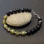 Украшения handmade. Livemaster - original item A bracelet made of beads: Silver bracelet made of black agate and grossular.. Handmade.