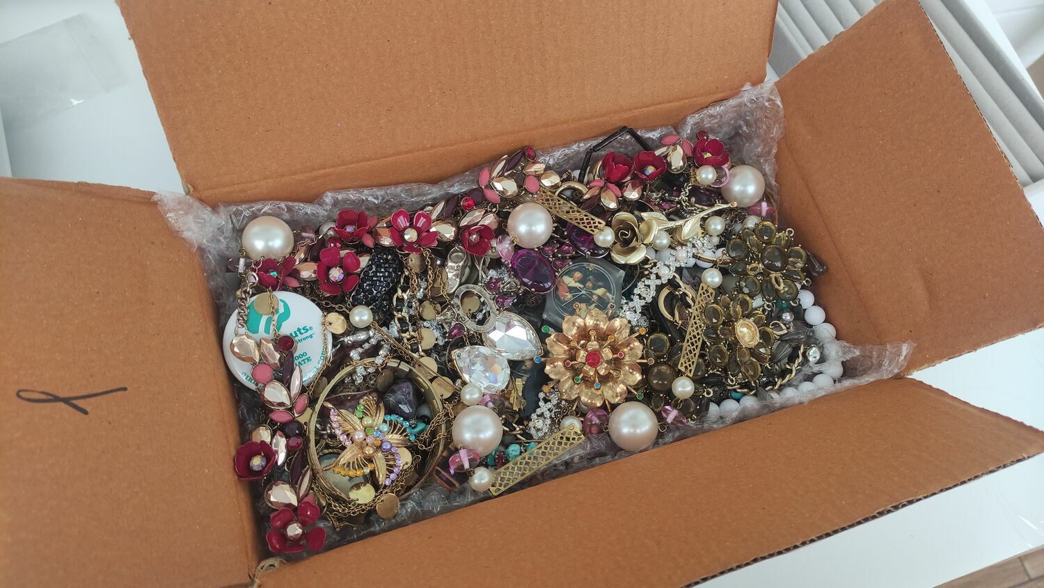 Винтаж: Лот Лом винтажной бижутерии USA 1 300 гр купить в интернет-магазине Ярмарка Мастеров по цене 10000 ₽ – X3OOKRU, Комплекты украшений винтажные, Брянск - доставка по России