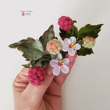 Украшения ручной работы. Ярмарка Мастеров - ручная работа Заколка "Малинка". Handmade.