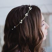 Hairpins with rhinestones and beads, silver opal