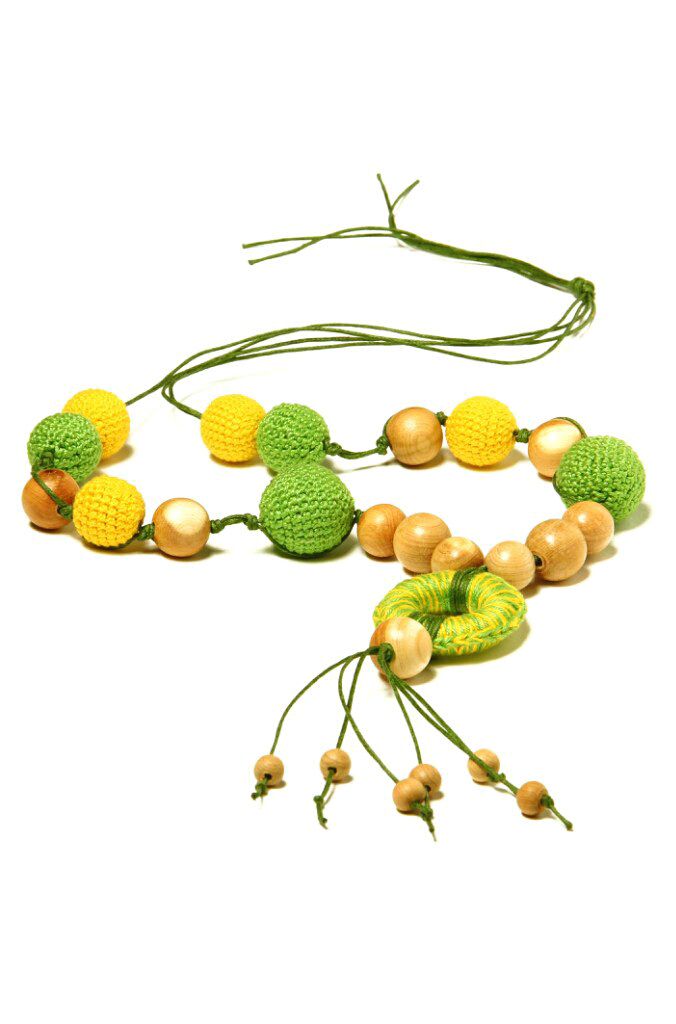 Бусы "Лето" из можжевельника в интернет-магазине на Ярмарке Мастеров ...