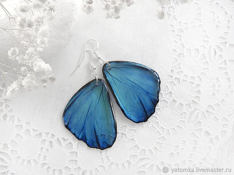Лепесток крыло бабочки. Серьги голубые. Серьги бабочки голубые. Серьги в виде бабочек. Серёжки Крылья бабочки.