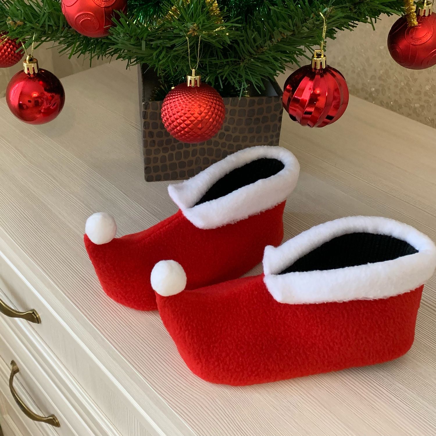 Красная Обувь Эльфа детские домашние тапочки чуни  в интернет .