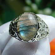 Silver ring. Garnet. Boho style. Size 18.5